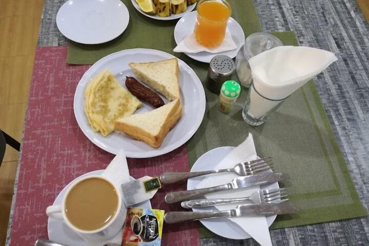 Breakfast/Coffee Service 19 of 30