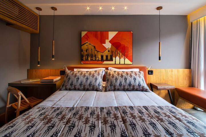 Room 10 of 47