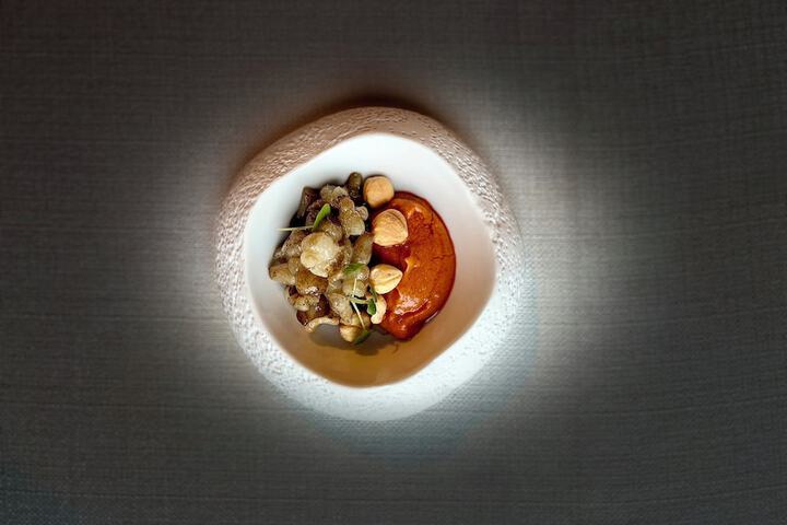 Dining 44 of 50