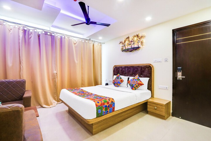 Room 14 of 42