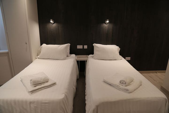 Room 12 of 49