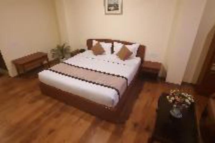 Room 14 of 20