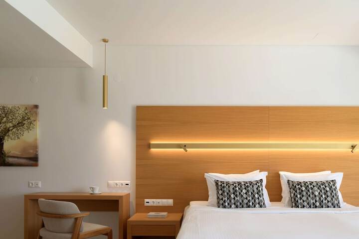 Room 26 of 160