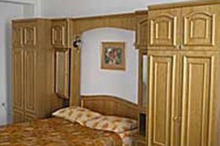 Room 27 of 53