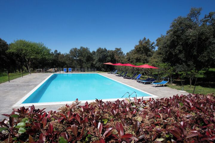 Pool 40 of 87