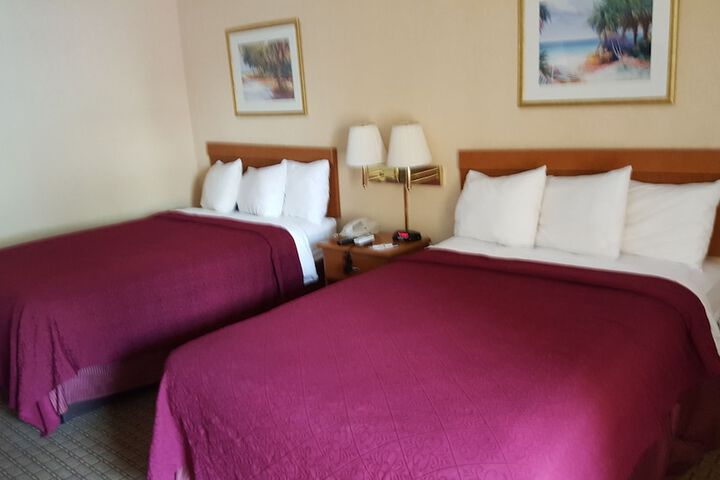 2 Double Beds (17 of 31)