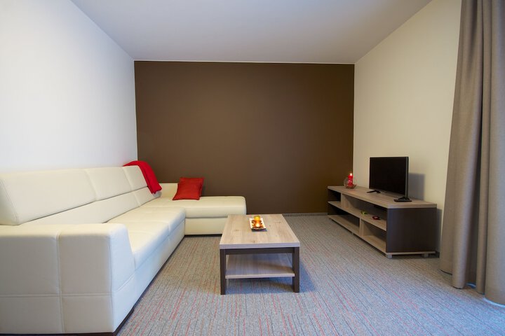 Room 29 of 50