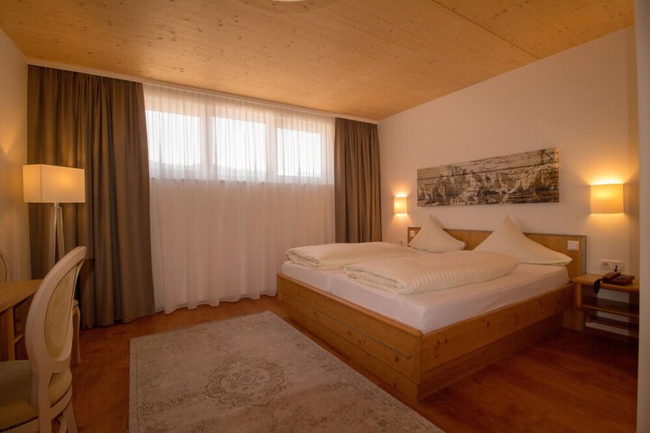 Room 15 of 41