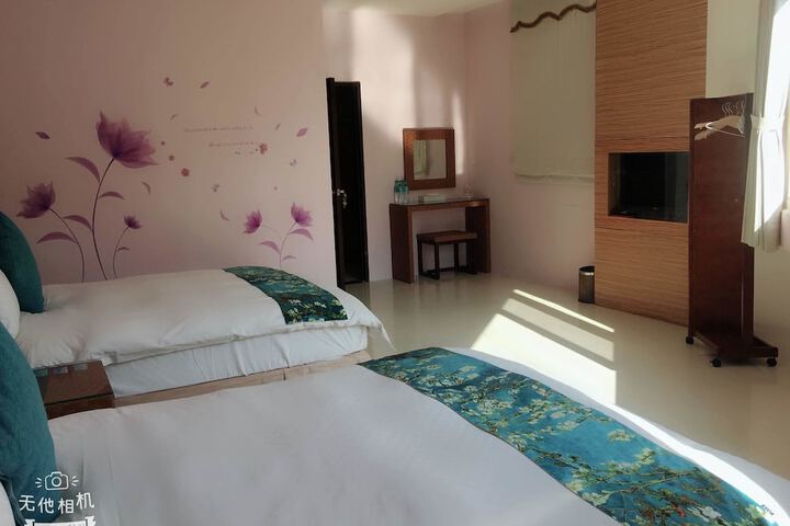 Room 16 of 40