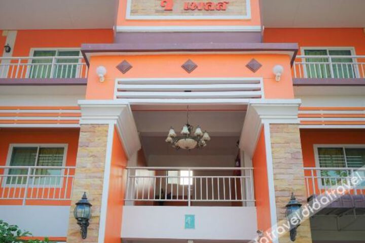 Suntorn Place