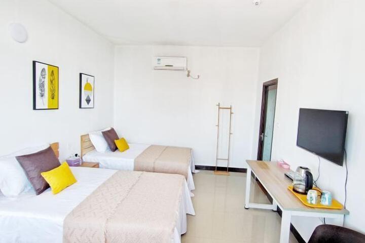 Room 30 of 62