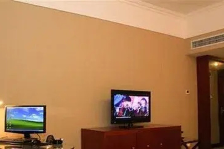 Longcheng Hotel