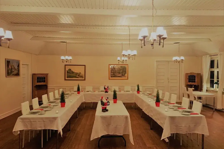 Dining 10 of 10