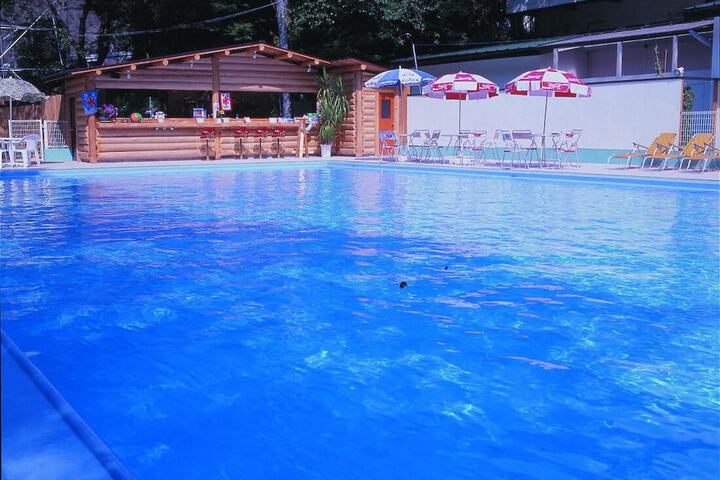 Hotel with Pool
