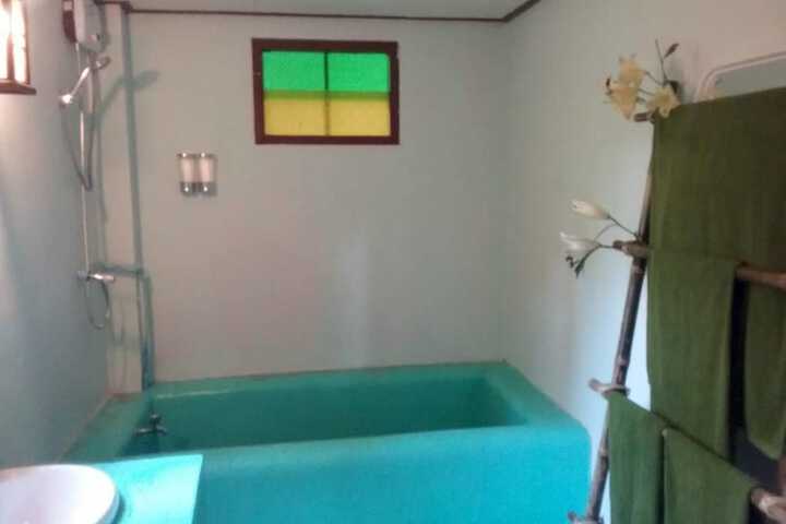 Room 6 of 34