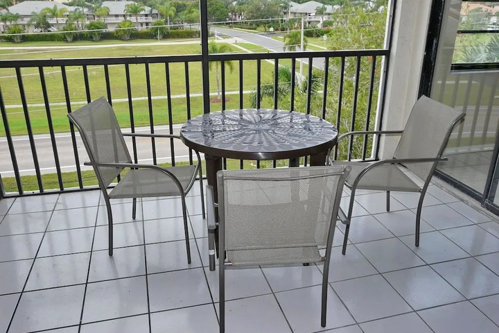 Terrace/Patio 5 of 18