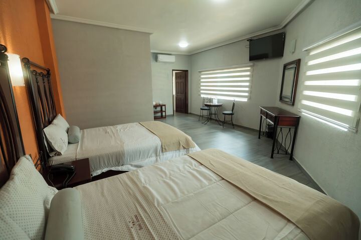 Room 47 of 102
