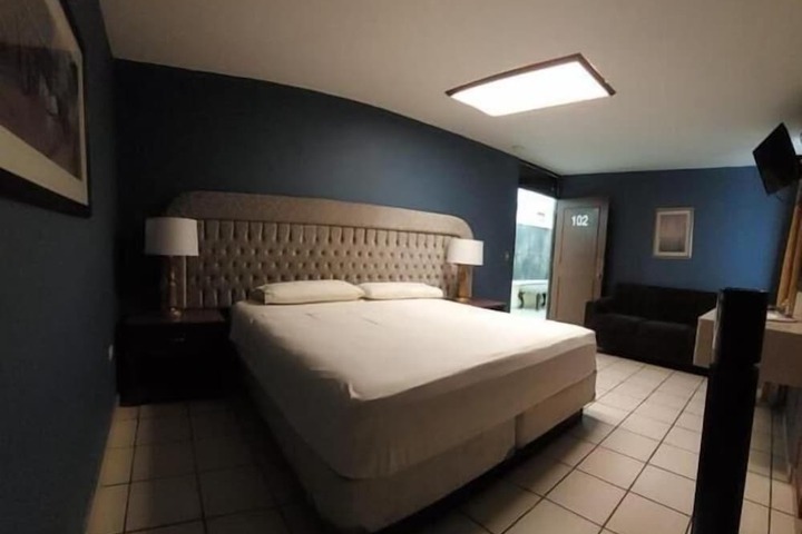 Room 2 of 12