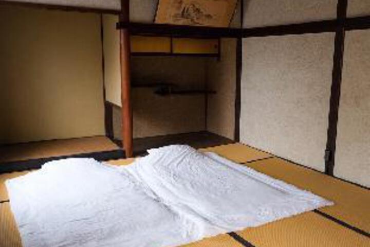 Room 21 of 23