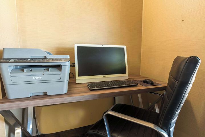 Business Center 122 of 132