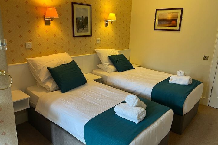 Room 43 of 132
