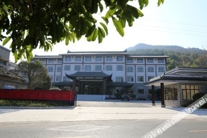 Hotel 1 of 33