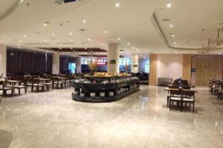 Dongfang Shuiyun Spa Hotel