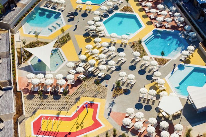 Pool 54 of 117
