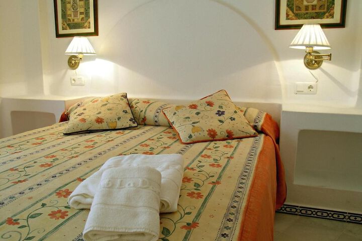 Room 9 of 30