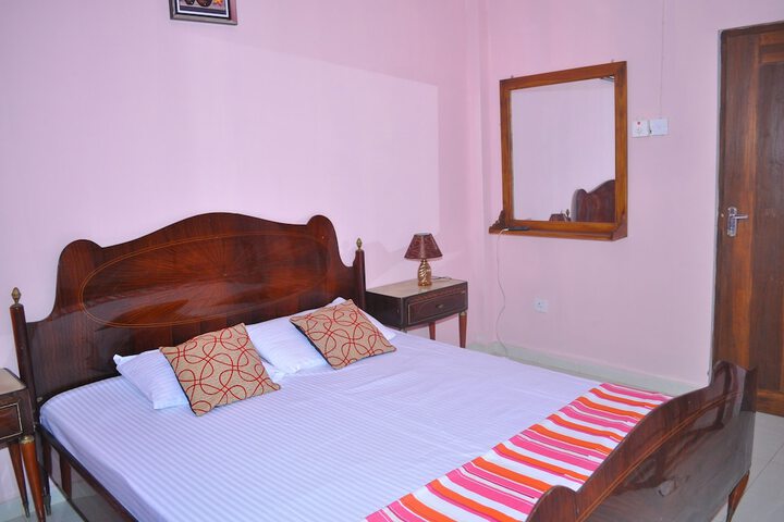 Room 11 of 26
