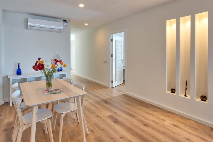 Room 15 of 73