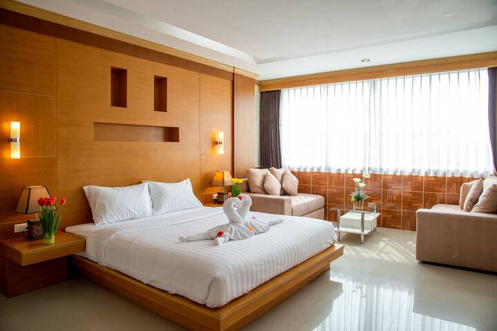 Room 11 of 29