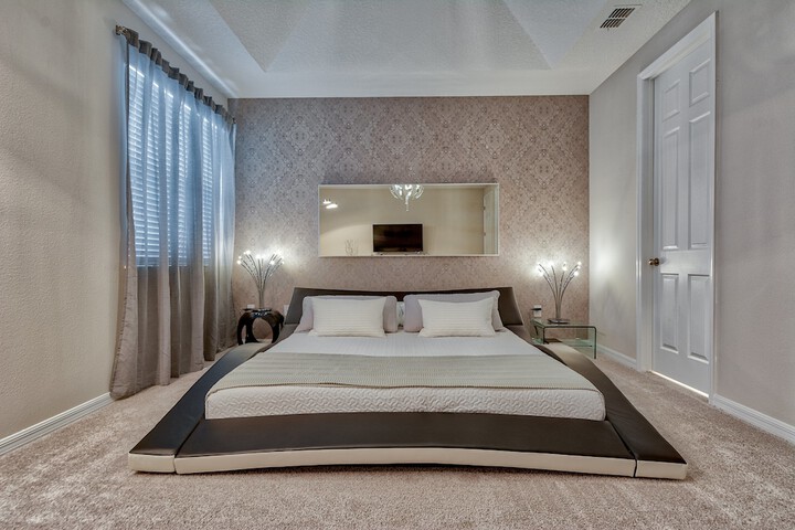 Room 5 of 43