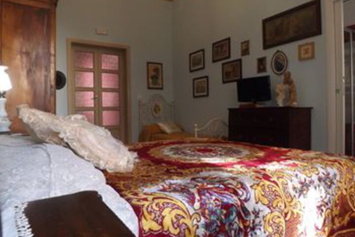 Room 51 of 69