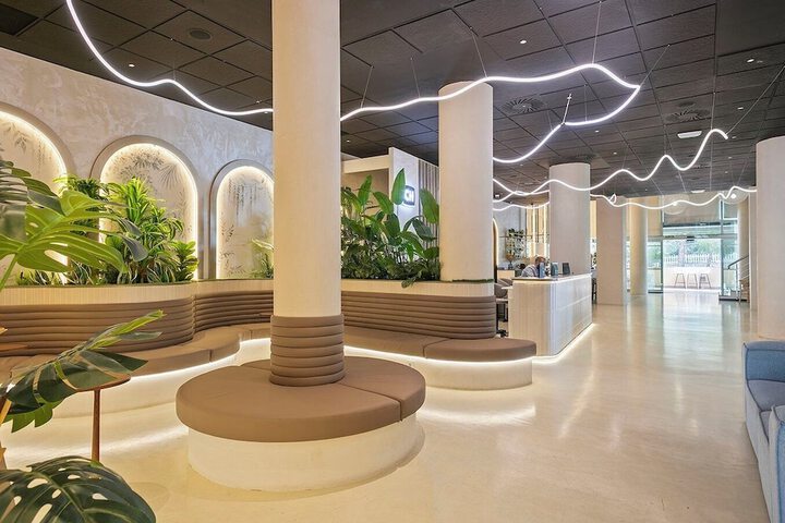 Guest Lobby
