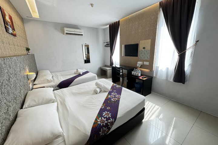 Room 25 of 30