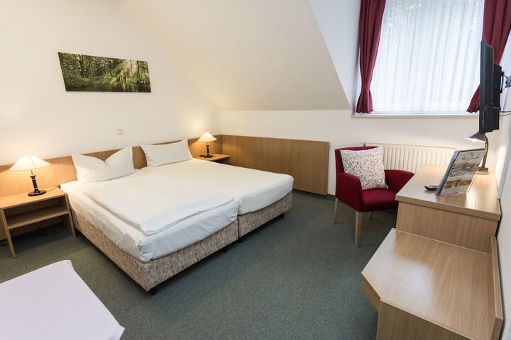 Room 8 of 54