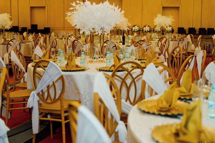 Banquet hall