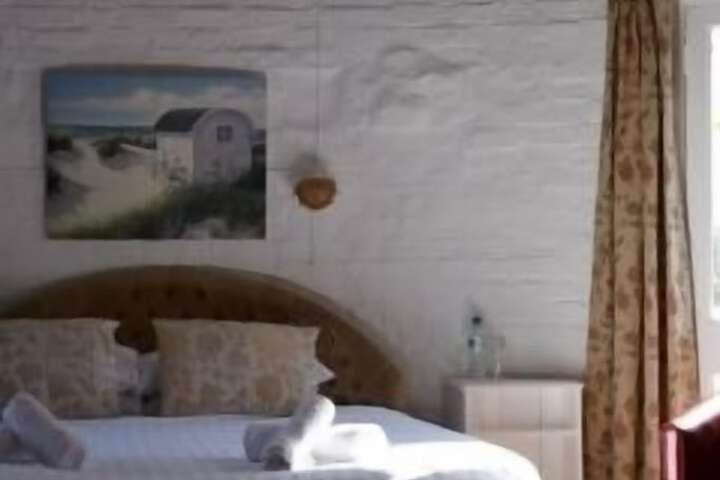 Room 2 of 29