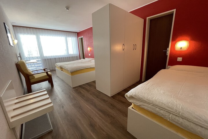 Room 4 of 51