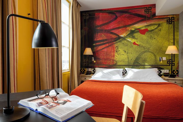 Room 34 of 92