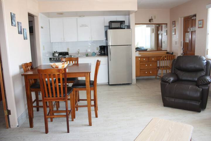 Room 4 of 62