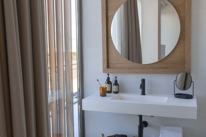 Room 43 of 60