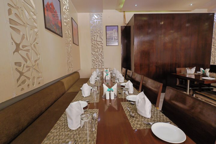 Dining 52 of 92