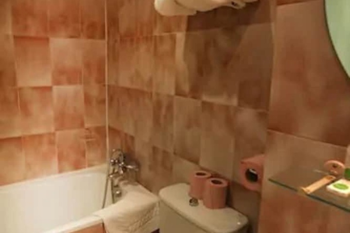Room 19 of 28