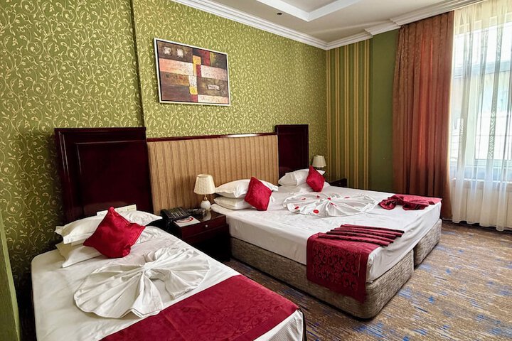 Room 13 of 43