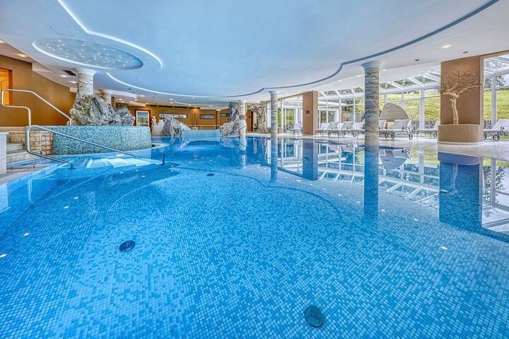 Pool 15 of 62
