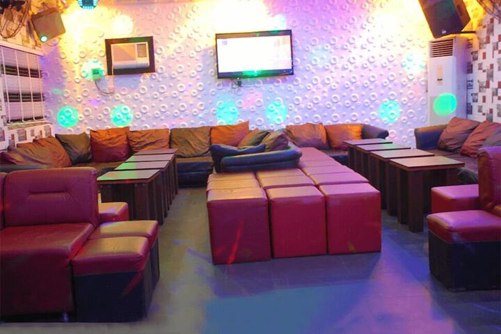 Hotel Interior 4 of 22