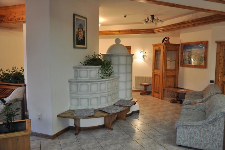Hotel Interior 4 of 24