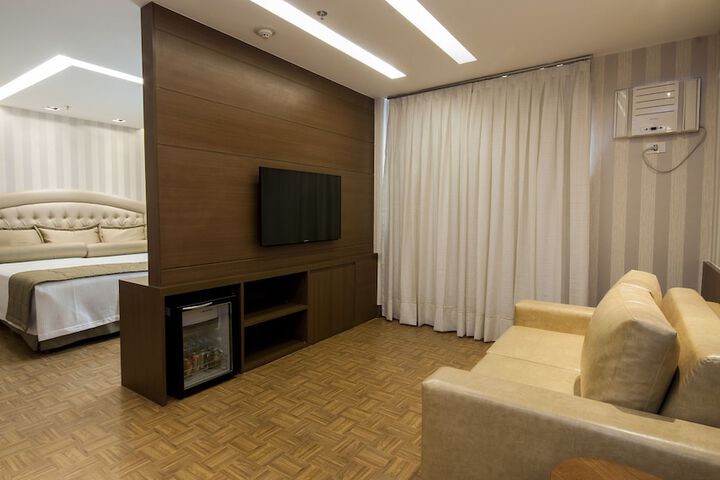 Room 14 of 81